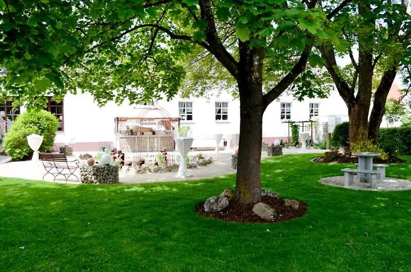 *** Hotel Landhotel Neukirchner Hof Neukirchen Bei Sulzbach-Rosenberg Deutschland